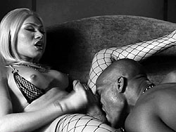 Mistress mia isabellaher worshipper Mistress Mia Having Fun