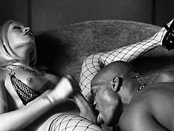 Dominatrix mia isabellaher worshipper Seductive mistress